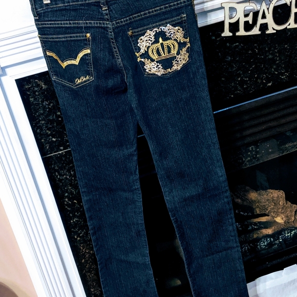 NWOT. Decorative straight leg jeans - Picture 4 of 6